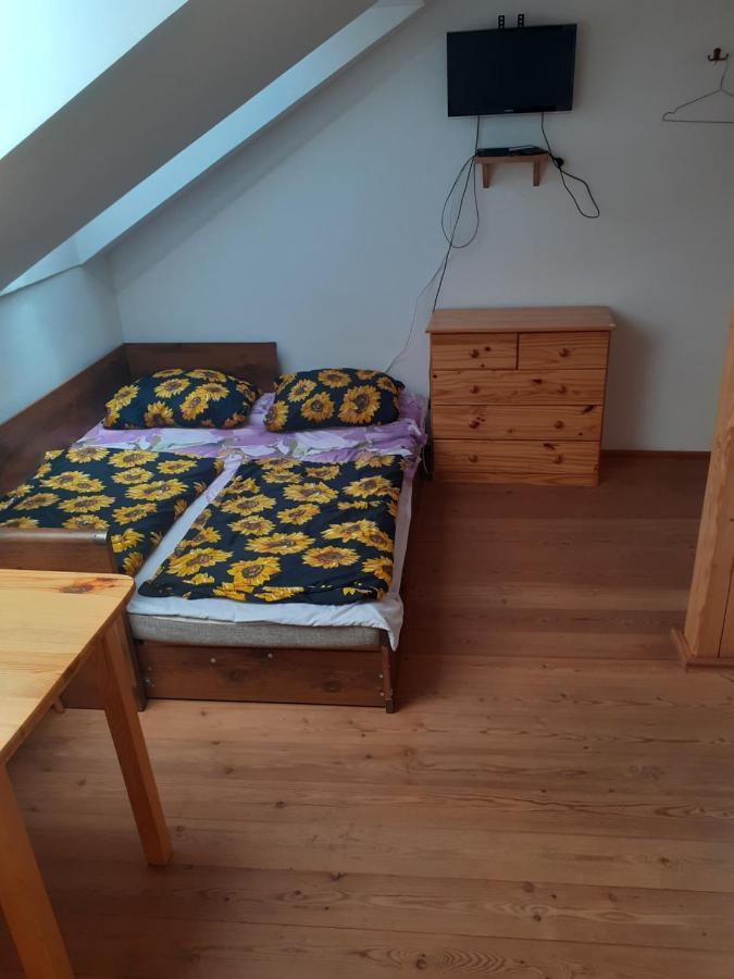 Kypruv Mlyn Villa Kninice ภายนอก รูปภาพ