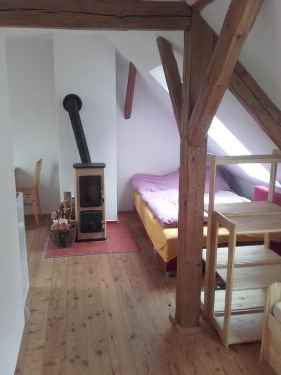 Kypruv Mlyn Villa Kninice ภายนอก รูปภาพ